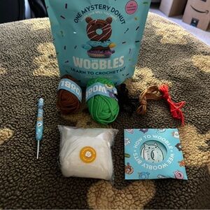 Limited edition cat donut crochet kit